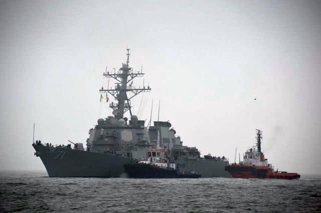 美军驱逐舰驶入乌克兰港口,俄战机抵近飞出模拟空袭动作