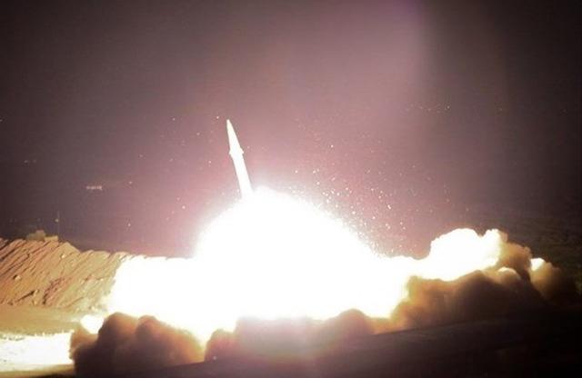 遭到伊朗导弹攻击后,美军基地已进入战备状态,多架F-35受命起飞