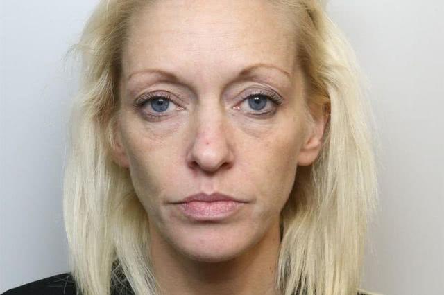 英七旬父亲身患绝症为自己葬礼攒钱,儿子女友假意照顾他偷走15万