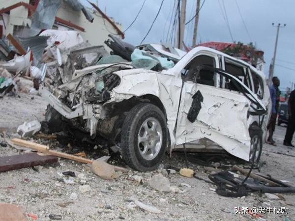 非洲狼烟再起,这伙武装打死三名美国人后,又杀害了三名教师