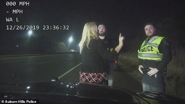 美国女议员酒后超速驾驶,对警察称“我是部长女儿你们出名了”