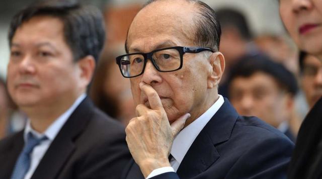 李嘉诚英国当“土财主”,15年浪投1.2万亿,如今却想回国续命
