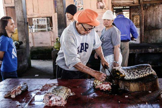 没受到疫情影响，印尼蝙蝠肉仍供不应求，商贩：1天最多可卖600只