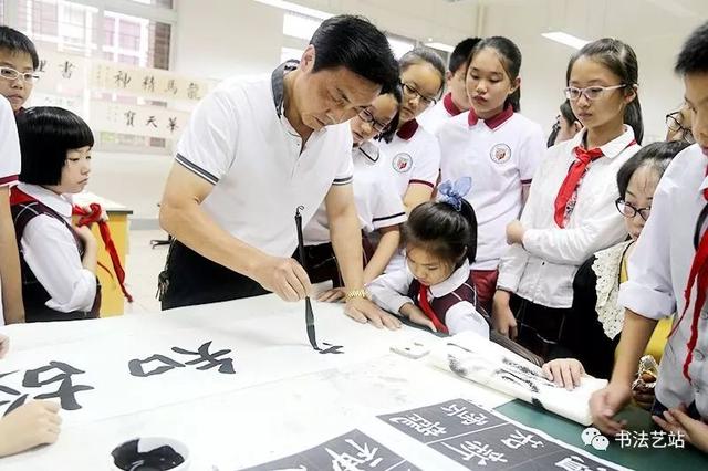 中共中央国务院重大国策:全面复兴传统文化!