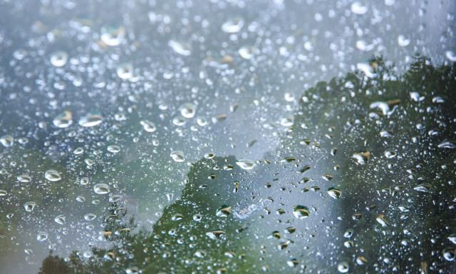 明天雨水节气,农谚:早晨落雨晚担柴,下午落雨打草鞋,啥意思