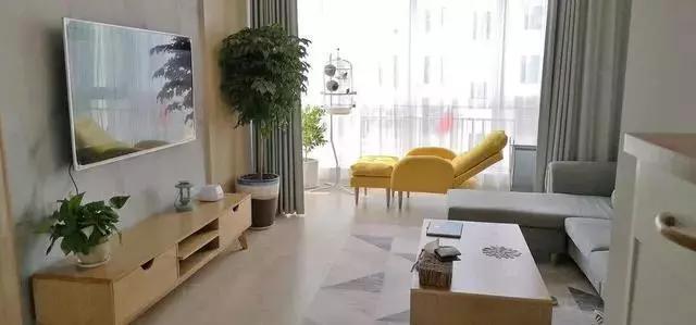 180平顶楼复式送大露台,进门就被玄关迷住了,最满意客厅阳台