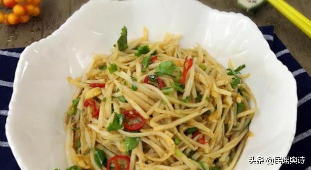 美食推荐:鸡肉炒香菜、孜然煎土豆、芝麻糖醋藕丝、粉丝拌杂蔬