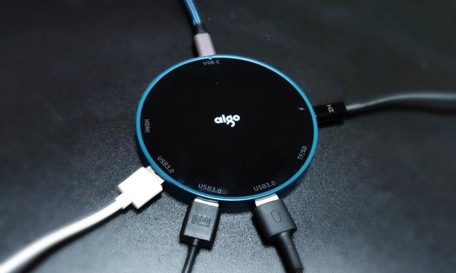 小米、Redmi轻薄本必备配件,爱国者扩展坞体验,10W无线充电附体