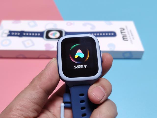 小米穿戴新品体验,AI+北斗守护儿童出行,7天长续航活力十足