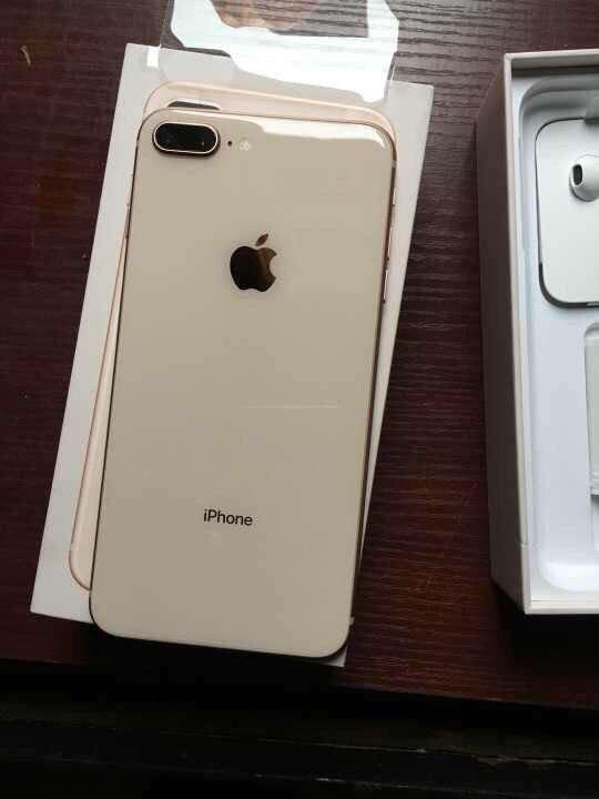 上手2499元的iPhone8plus后,我想扔了iPhoneX