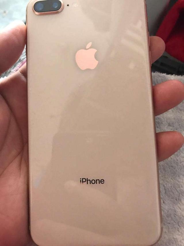 上手2499元的iPhone8plus后,我想扔了iPhoneX