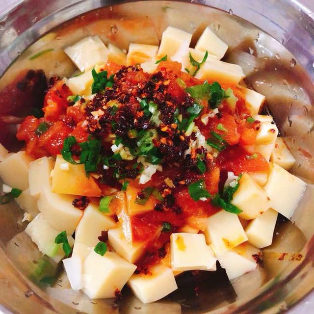初春,吃这道“碱性食物”,降脂又排毒,隔夜排便肠道越来越干净