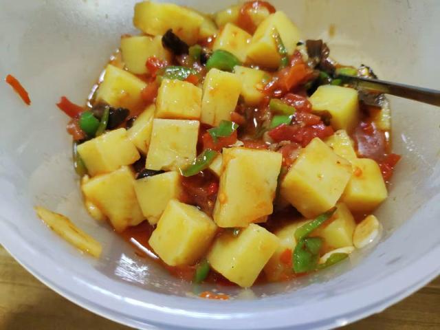 初春,吃这道“碱性食物”,降脂又排毒,隔夜排便肠道越来越干净