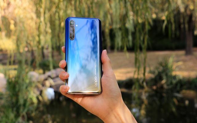 预算1500元,三星M30与OPPO K5对比,哪款手机更值得入手?