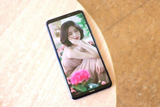 华为清仓旗舰,降至1599+5000mAh+麒麟970+128G+铜管,对标vivo