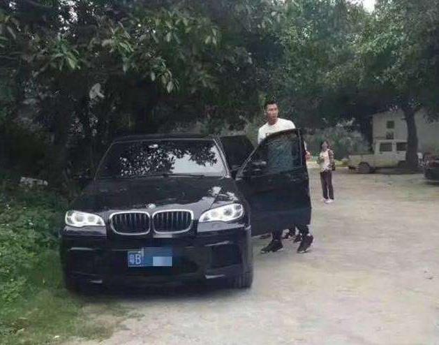 看看易建联的5辆座驾,有懂车的人吗,觉得哪辆车更适合他呢?