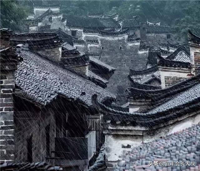 江西有一个正在消失的千年古村落,美得惊心动魄