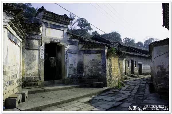 江西有一个正在消失的千年古村落,美得惊心动魄