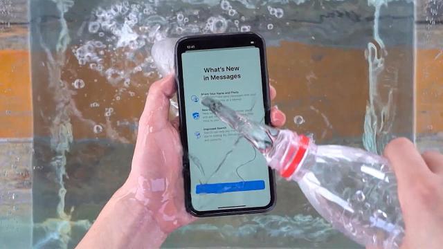 iPhone11掉落湖底两个月捞出来正常使用,国产机忽略苹果做到极致