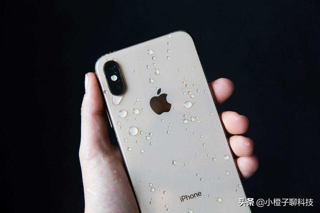 目前“清仓价”的四款旗舰机,iPhone来了,华为一款高端旗舰机