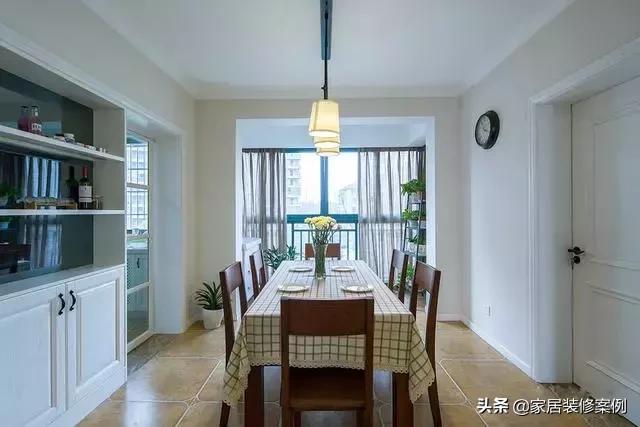 朋友真豪,装修的房子又大又漂亮,一个玄关都这么有档次!