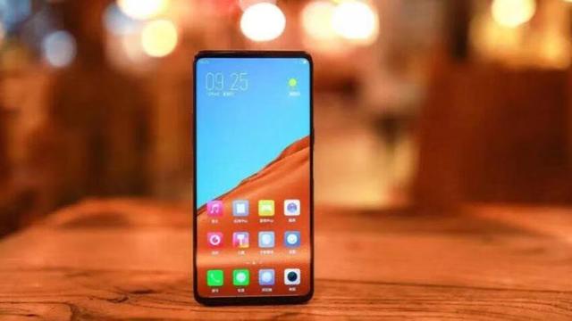 从3699跌至1999,骁龙845+8GB+双面屏,网友评论很中肯