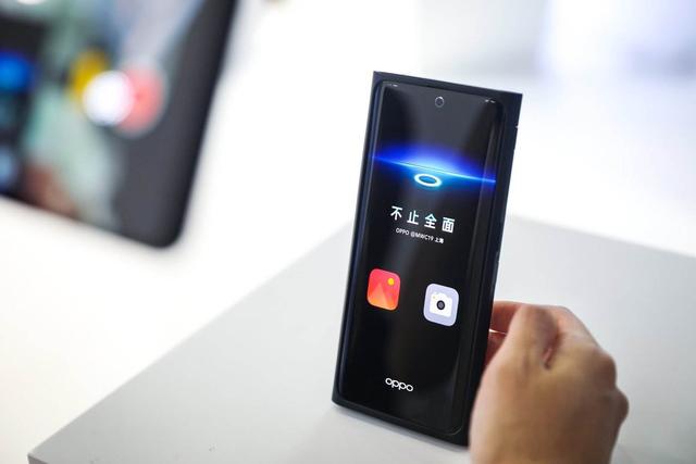 当OPPO、小米、vivo先后秀出肌肉,苹果是否真的会狠心干掉刘海屏