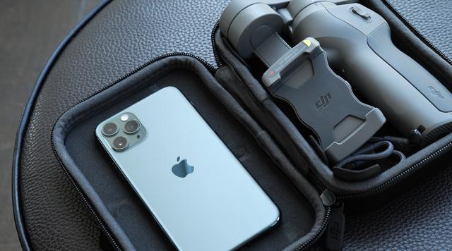 为什么iPhone宁愿用刘海屏,也不放弃Face ID,背后原因是什么