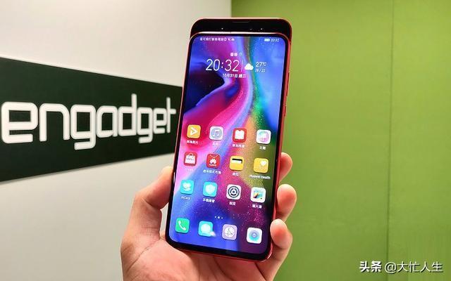 从4K跌到2K档,40W+256GB,难道“顶级华为”荣耀手机卖不动了?