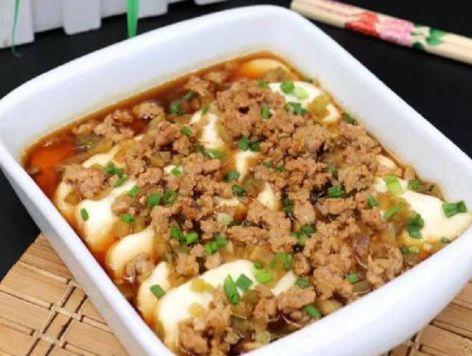 做饭炒菜搞得厨房满是油烟,这道没有油烟的蒸菜适合你