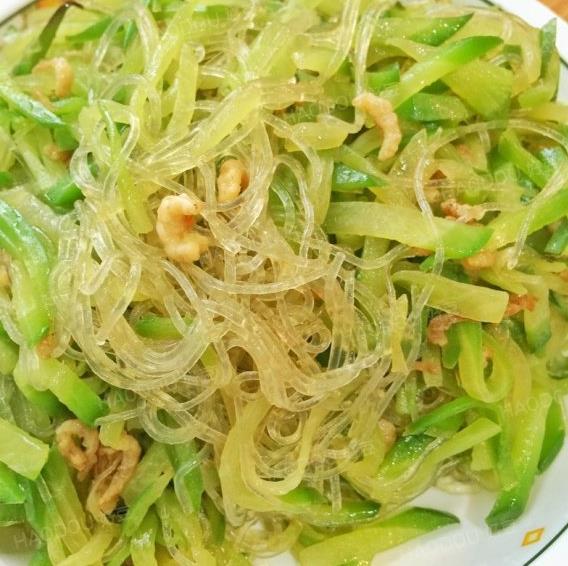 美食推荐:莴笋炒肉丝、酸辣炒白菜、蒜茄子炒肉、茄子焖鱼的做法