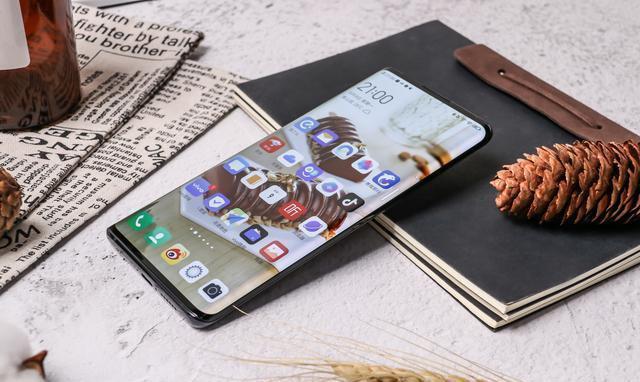vivo更胜一筹,骁龙855Plus+升降6400万+4500mAh,比三星少3000