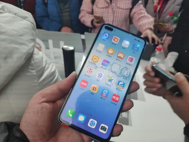 终于确认!荣耀30:麒麟990+无线充电+高刷新率,定价让粉丝惊喜