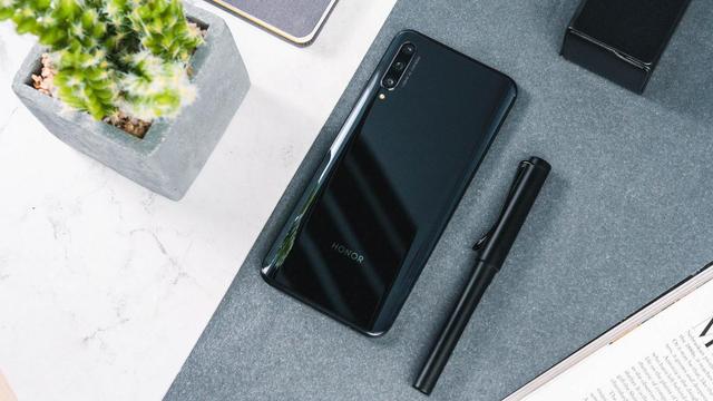 性能优越的国产手机,荣耀9Xpro从四个方面解析为什么它值得