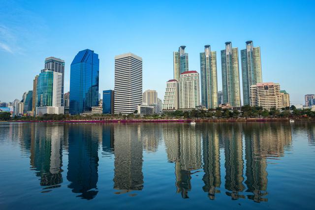 楼市大招:买房“七五折”“入手”还是“再等等”?内行5字提示