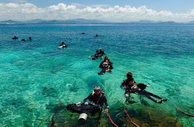 冬季最值得去的城市,大海沙滩风景美不胜收,拥有的海岸中国第一