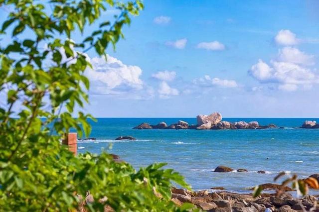 冬季最值得去的城市,大海沙滩风景美不胜收,拥有的海岸中国第一
