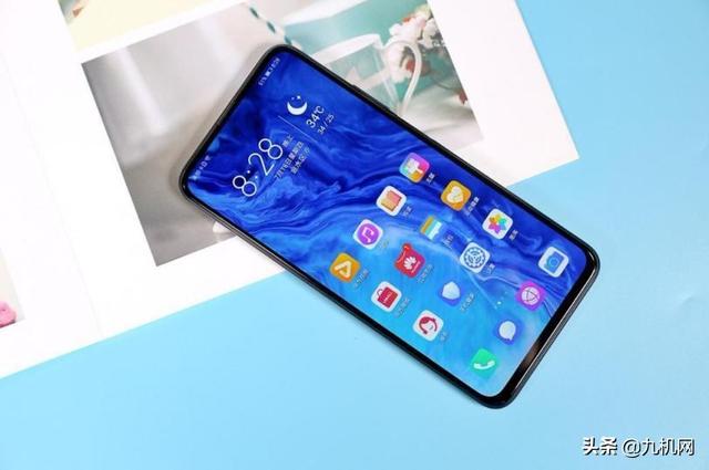 盘点三月最具性价比的5款手机,荣耀神机上榜,最低仅1099元