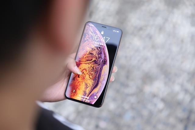 oppo巅峰旗舰,骁龙865+3K屏+120Hz+12G+4260mAh,比iPhone贵1200