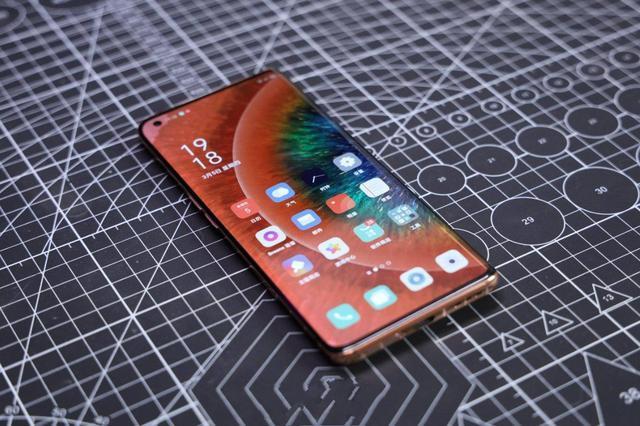oppo巅峰旗舰,骁龙865+3K屏+120Hz+12G+4260mAh,比iPhone贵1200