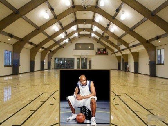 NBA球员多有钱?看了他们的豪宅,球迷:不如北京四合院