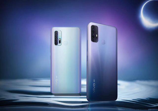 麒麟820、天乩800更多消息传来,2000元价位5G大战要开打?