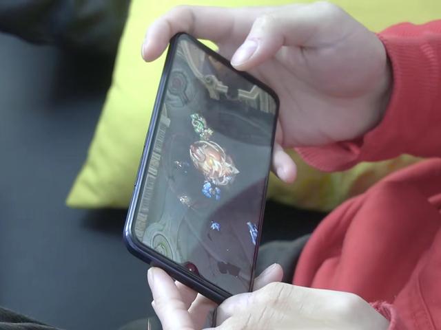 公认续航很强的5款手机:5000毫安是标配,如今性价比太感人!