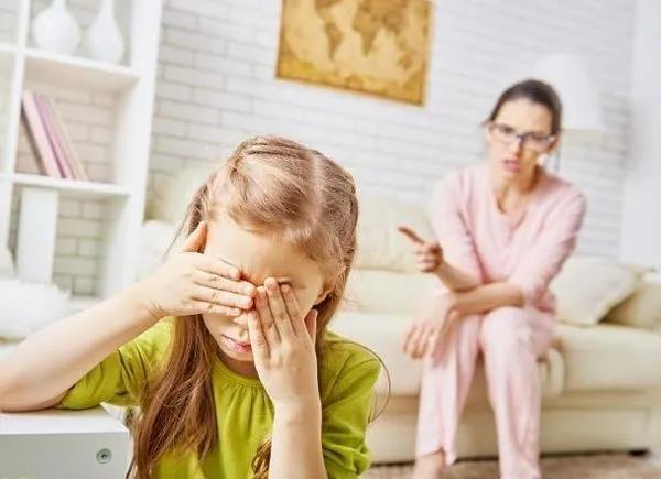 正确的教育方法,不仅让家庭氛围变得更和谐,孩子也会越来越优秀