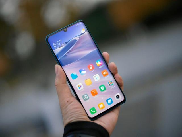 拍照机皇为什么紧急宣布退市,寿命仅为3个月?这3点告诉你答案!