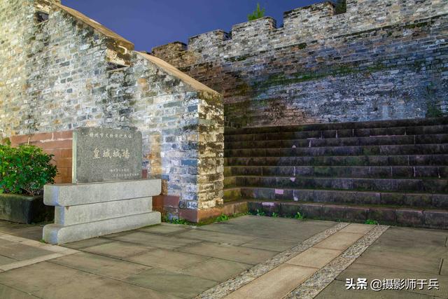 赣州郁孤台历史文化街,四贤坊铭记哪几位名人,你知道吗?