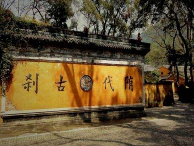 国内“零差评”5A景区,门票免费车票仅15元,小资旅行看过来