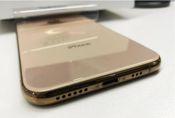 iPhone Xs已降至退场价,现在还值得入手吗?