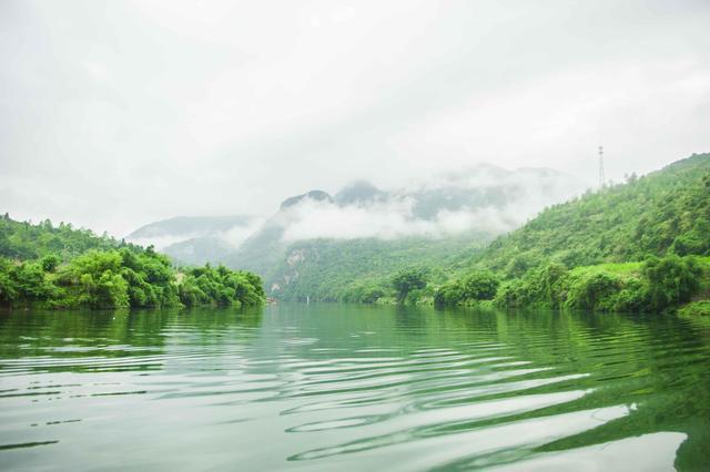 广东藏了个鬼斧神工的山水奇观,浓缩了三峡的所有美景,你去过吗