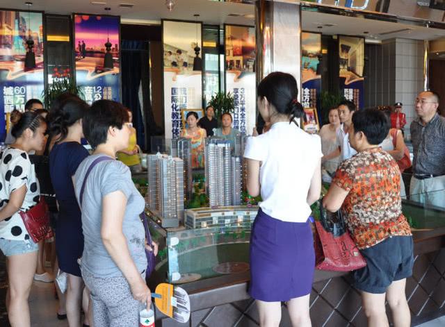 3月,楼市“全剧终”,有房源跌100万无人买,购房者:定价太高